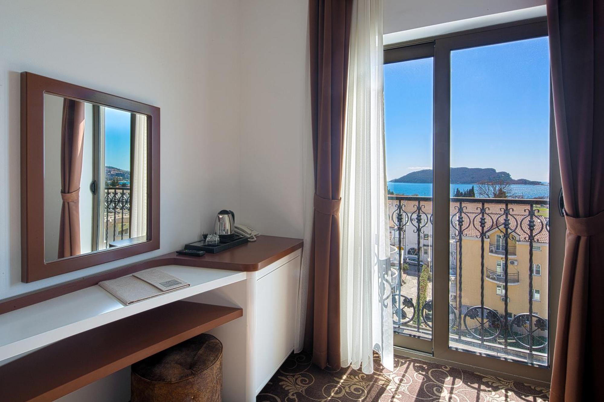 Hotel Pozzo Budva Eksteriør bilde